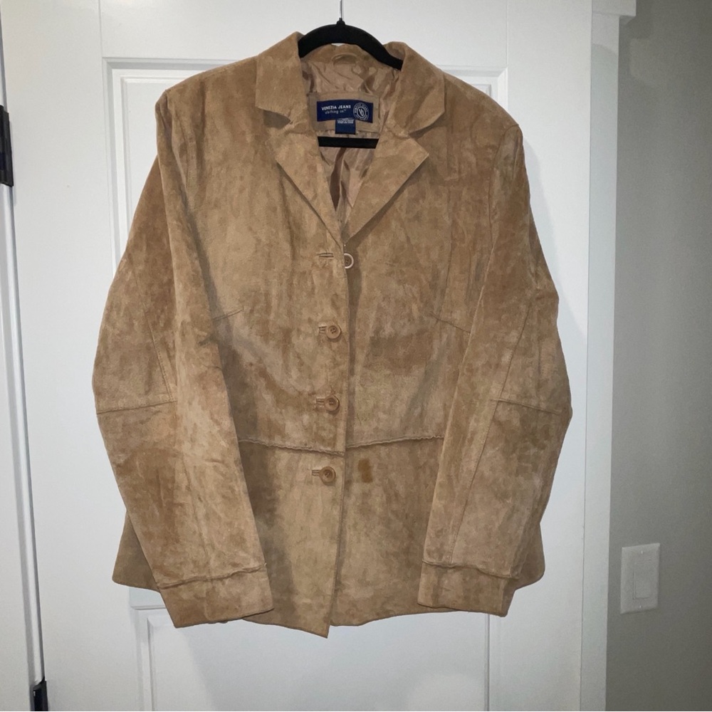 Women’s Elegant Camel Suede Blazer - size 14/16